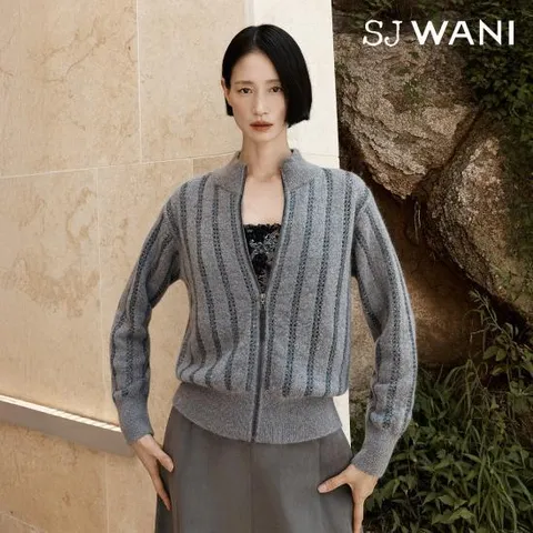 SJ와니 25FW 꾸뛰르 크로셰 풀집업 니트 점퍼 1종