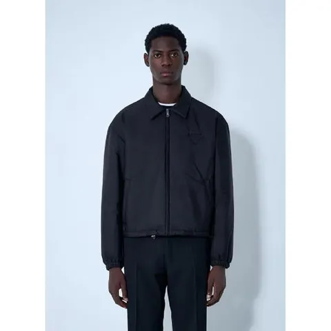 26 SS 프라다 남성 쇼트 Re Nylon 다운 재킷 pra0162003blk