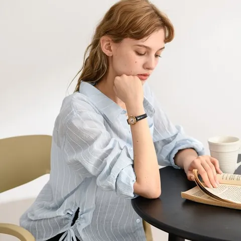 피그먼트 물결사이드스트링블라우스 (택가 67800원)