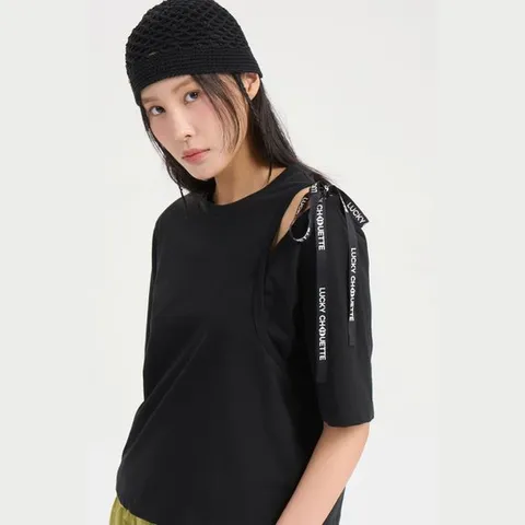 [ 롯데백화점 ][럭키슈에뜨]어깨로고테이프티셔츠  LQTAM25500