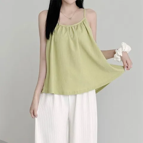 코키코키 /  국내생산/체형커버  마카롱프릴 레이어드 A라인 나시티셔츠 셔링 블라우스