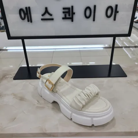 [에스콰이아][모다아울렛]에스콰이아 여성웨지몰드샌들YAEMSD807