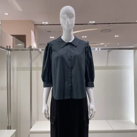 [ AK백화점 ][비지트인뉴욕] 프릴 날개 블라우스