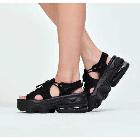 [나이키]나이키 여성 샌들 통굽 편한 스포츠 에어맥스 k 블랙