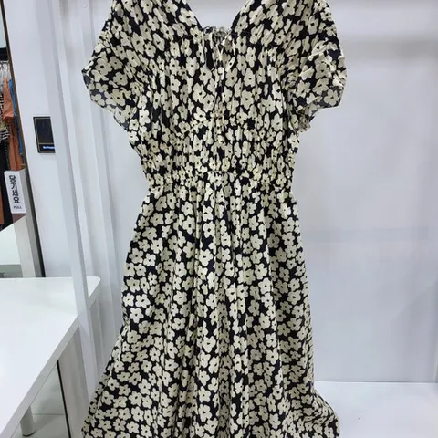 [미센스]V넥 플라워패턴 OP 46  (MB46OPM210Z)_GJA