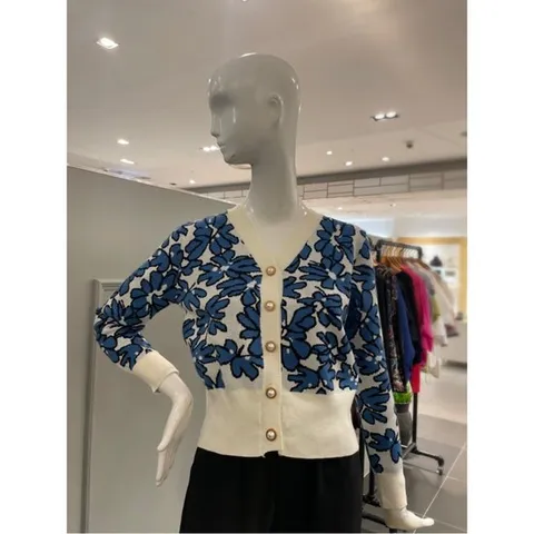 [ 현대백화점 ]르니앤맥코이 V넥 플라워 패턴 가디건 (MM10CD703FJY)