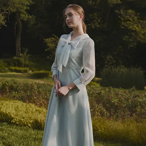 [ 현대백화점 ][25 F W] 잇미샤 시스루 리본 타이 원피스 ITP9ZOP800