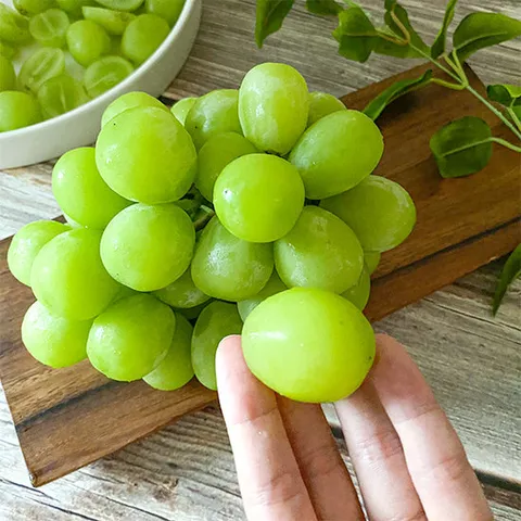 국내산 고당도 샤인머스켓 특품 1kg (1-2수)