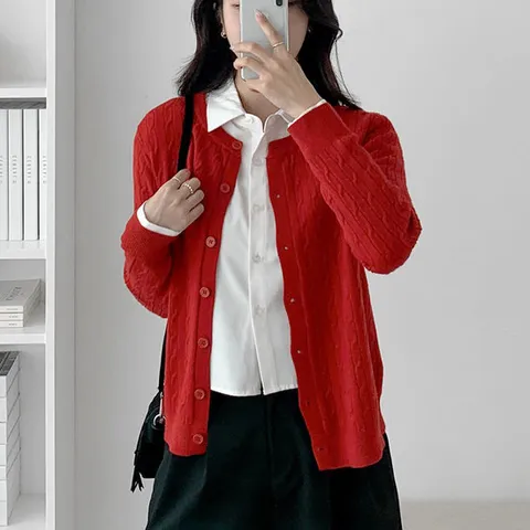 옷자락 / 여자 빨간색니트 라운드 데일리룩 꽈배기 가을 가디건