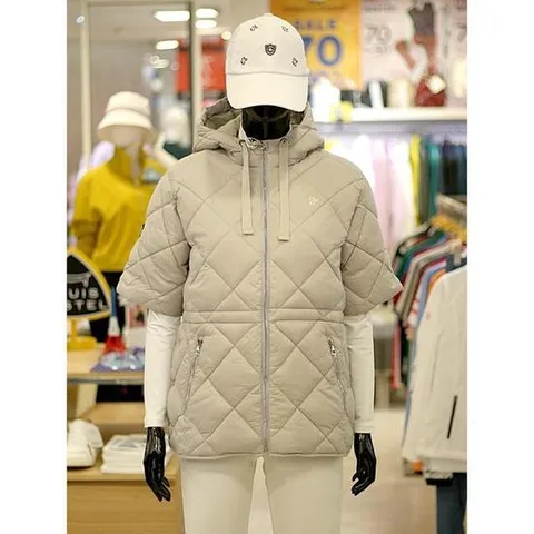 루이까스텔 세이브존03 여성 골프 가을 겨울 루즈핏 반팔형 볼패딩 점퍼 AG7LEJP003A