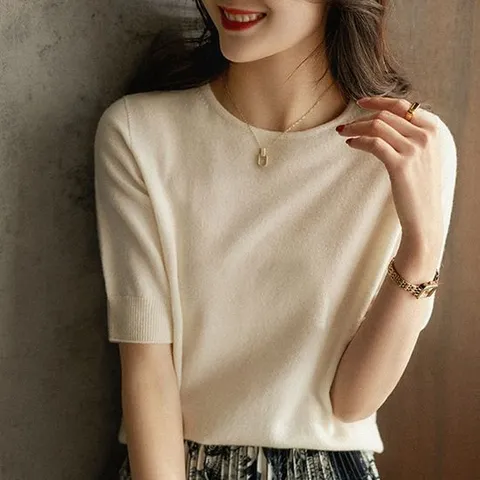 여성니트티 아이보리 블랙 반팔니트 예쁜 여성 여름 코디