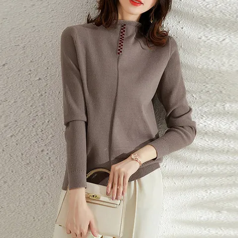 [시즌오프] 이쁘다 메리어트 넥 포인트 니트