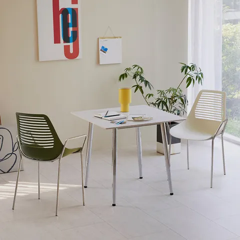 베스트리빙 스칸디 크롬 제트라팔걸이 800 2인 세라믹 식탁세트