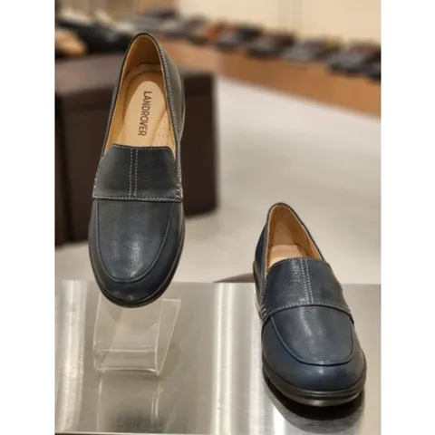 [ 현대백화점 ]금강제화 랜드로바 LANSLS4241WG2 여성 초경량 쿠션 포인트 슬립온 컴포트화