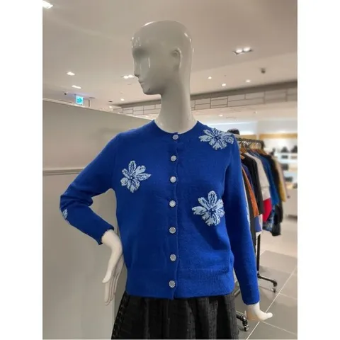 [ 현대백화점 ]르니앤맥코이 플라워 큐빅장식 가디건 (MM11CD700FJY)