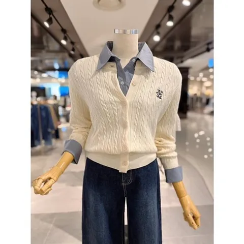 [ 현대백화점 ]ab.fz 케이블 라운드넥 자수 니트가디건 (ABXZ4HY31K) US