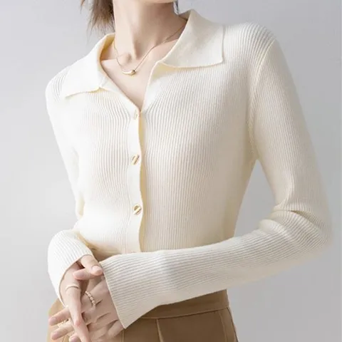 [드레스허그] 시크 버클 폴로 카라 니트 가디건