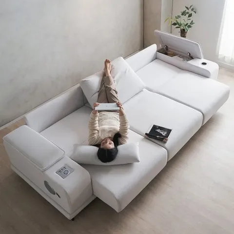 리드 4인 제로월 전동 슬라이딩 확장형 모션쇼파 확장시 퀸침대 사이즈 등받이 각도조절 팔걸이 수납함 고급형 원단 이지클린 리모컨 쇼파침대(침대인가 소파인가)