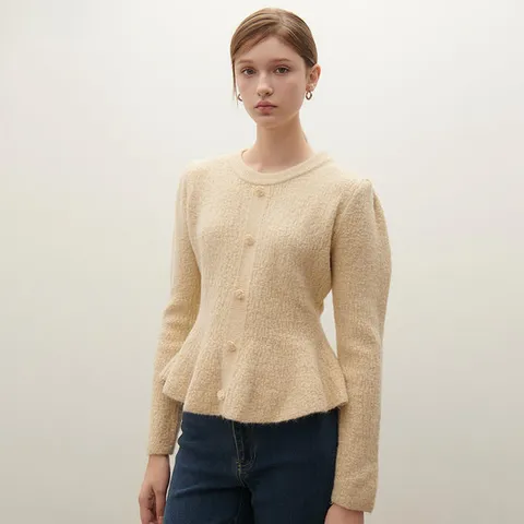 [SATIN] 퍼프소매 페플럼 니트 O254T959