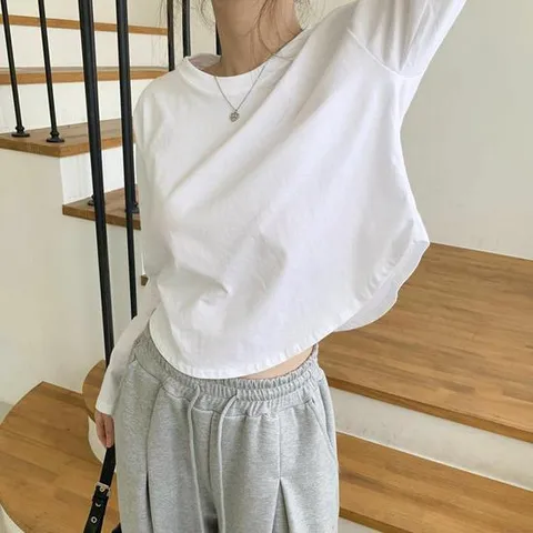 여성 심플 코튼 둥근밑단 라운딩 크롭 긴팔 티셔츠