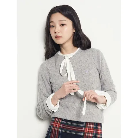[빈폴레이디스] [Essential] 울 케이블 라운드넥 풀오버  라이트 그레이 (BF5951E012)