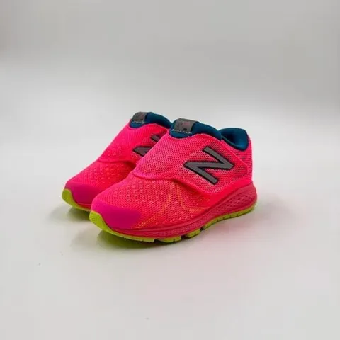 [뉴발란스]매장판 아동화 KVRUSGXI 핑크 NBPV7F518P-25