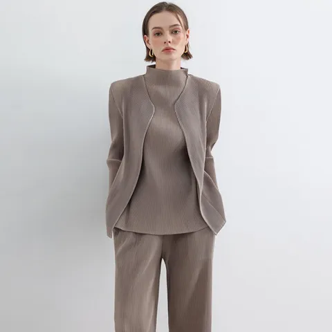 플리츠무드 에센셜 플리츠 가디건