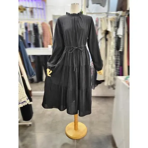 밸리걸 세이브존01 프릴넥 스트링 티어드 롱원피스 802980