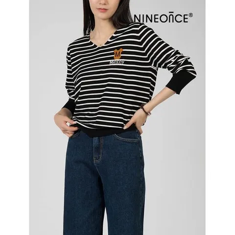 [나인온스]여성 긴팔 브이넥 니트티 미키V단가라니트