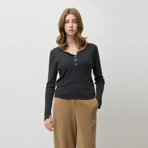 [ 롯데백화점 ][시슬리]라운드넥 단추 골지 니트 SAKP84561