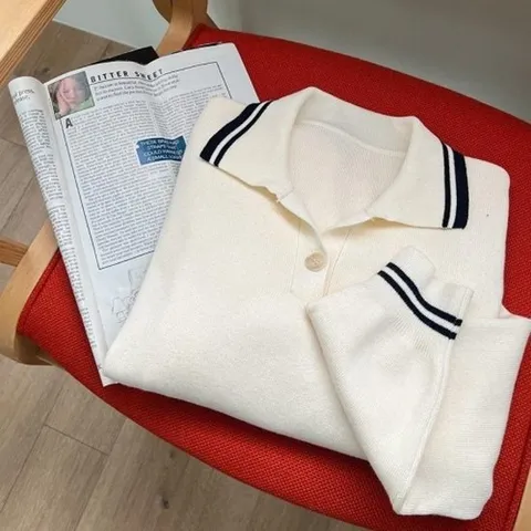 [신상오픈런]CDT43CC아효리 카라넥 스웨터 여성 선 배색 비스코