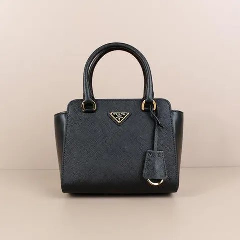 프라다 사피아노 삼각로고 미니 토트백 블랙 1BA380 2EDV F0002 [여주아울렛]