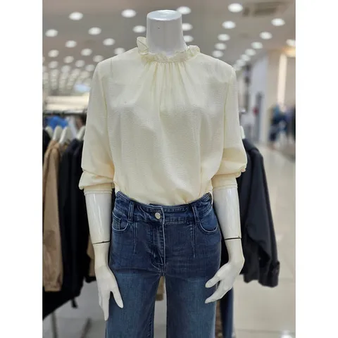 [더아이잗]프릴 하이넥 블라우스 IR9A0BL081610