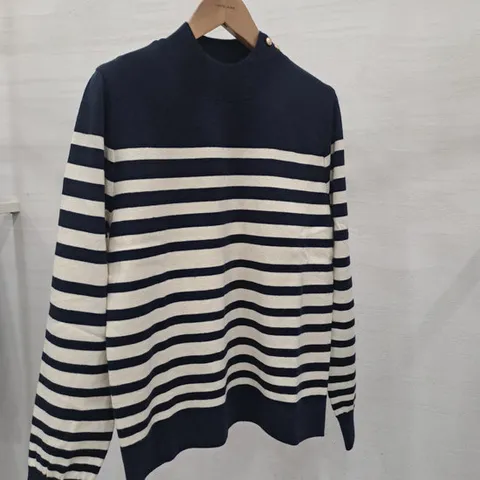 [샤트렌]줄무늬니트HCWWSW2067