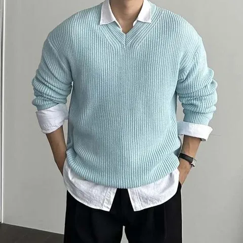 남자브이넥니트 남성하늘색니트 어깨넓어보이는니트