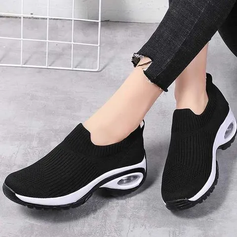 여성운동화여름슬립온 여자 엄마 신발 선물 데일리 검정 슬립온 운동화 코디