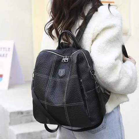 인조가죽 스티치 백팩 메탈 액세서리 숄더백 겸용 패션백팩 여성나일론백팩 데일리백팩 고등학생책가방 직장인백팩 소가죽여성백팩 백팩가방 여자미니백팩
