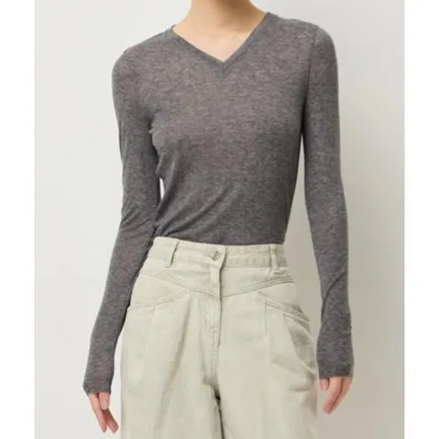 [ 롯데백화점 ][시슬리]브이넥 긴팔 티셔츠