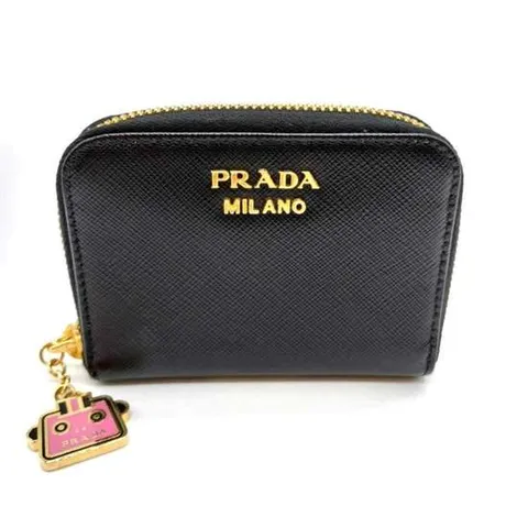 [패피스 중고명품] 프라다 네로 블랙 사피아노 가죽 라운드 로봇 모티프 코인 퍼스 (W-WL-PRA-000868)