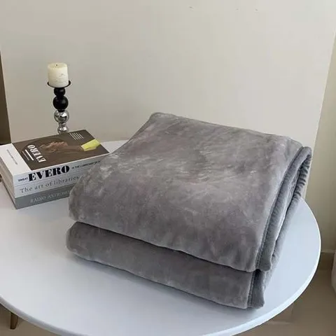 밍크 담요 양면 따뜻 극세사 블랭킷 이불 그레이 극세사 담요 양면담요 따뜻한담요 부드러운담요 블랭킷 이불 캠핑이불 극세사담요 밍크담요