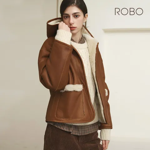 로보 25FW 후드 무스탕 숏코트 1종