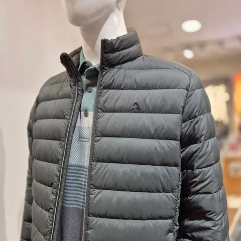 [올포유]남성-다운백없이 사용가능한 수입원단을 사용하여 따뜻하고 가볍게 구현한 안감배색 포인트 초