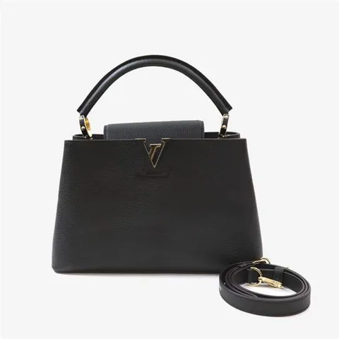 (중고명품가방)루이비통 M42259 카퓌신 MM 블랙