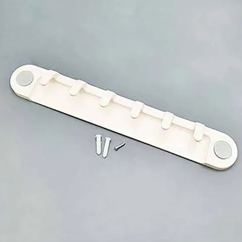 벽걸이 행거 나사 침실