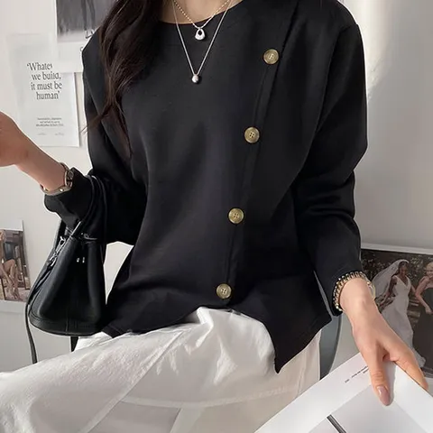 [모니카룸] (55~77)(빅사이즈)사선 버튼 라운드 티셔츠