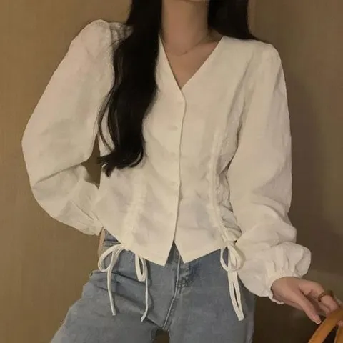 오버핏블라우스 밑단 스트링 블라우스 브이넥 어깨 셔링 자카드 원단