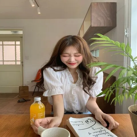 여성 여름 러플 프릴 블라우스 거즈면 브이넥 남방