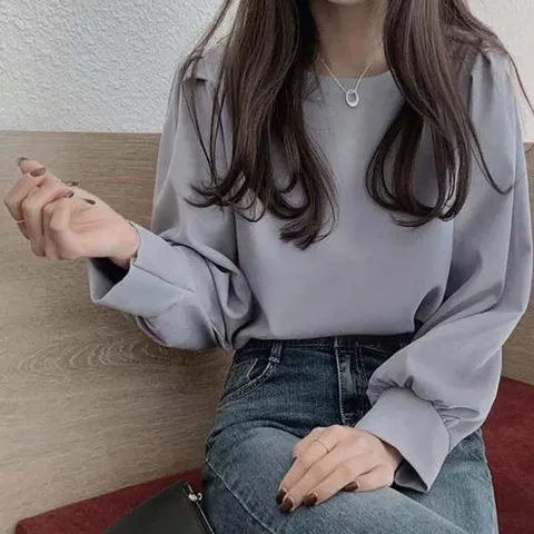여자 청순한 스타일 라운드넥 어깨 셔링 포인트 깔끔한 블라우스