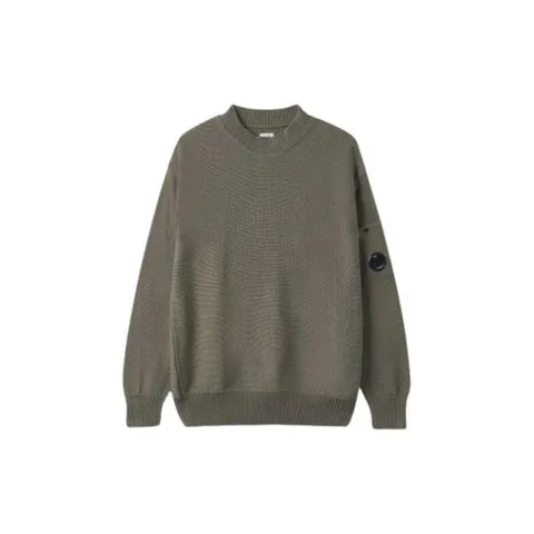 C P  컴퍼니 컴팩트 코튼 크루넥 니트 브론즈 그린   23SS 14CMKN130A006482A648