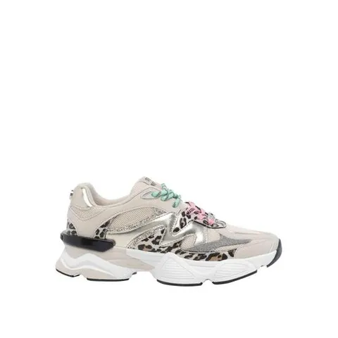 스티브매든 스니커즈 SPEEDERSANDMULTI Beige